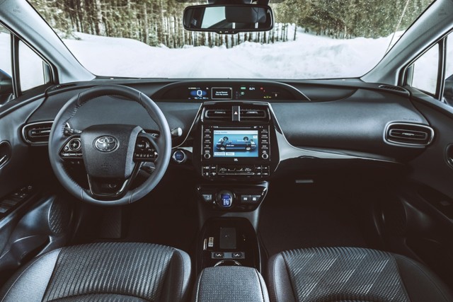 Toyota Prius photo 18
