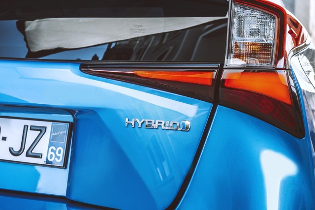 Toyota Prius photo 12