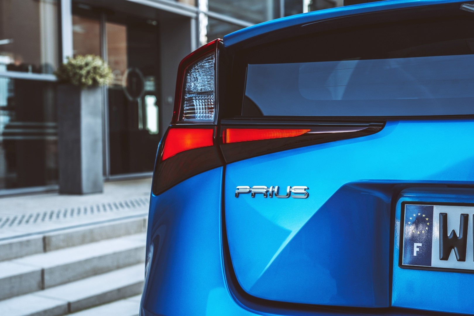 Toyota Prius photo 13