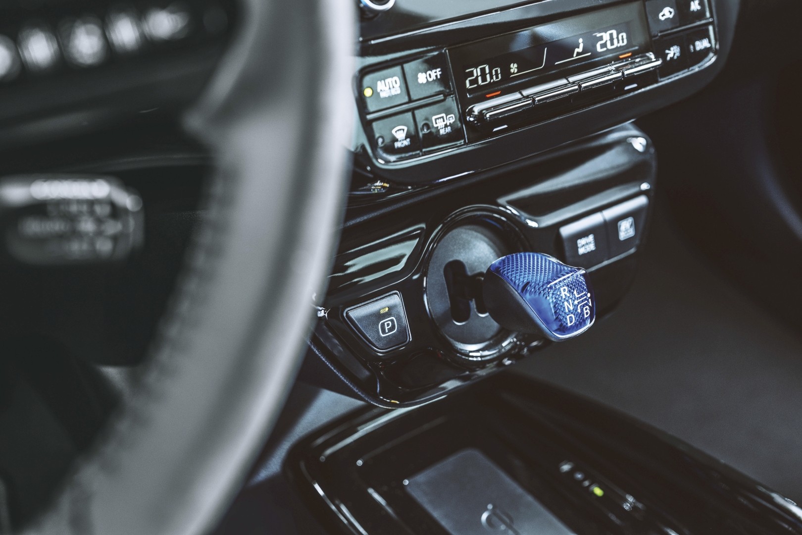 Toyota Prius photo 19