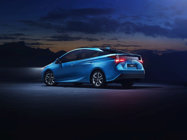Toyota Prius photo 15