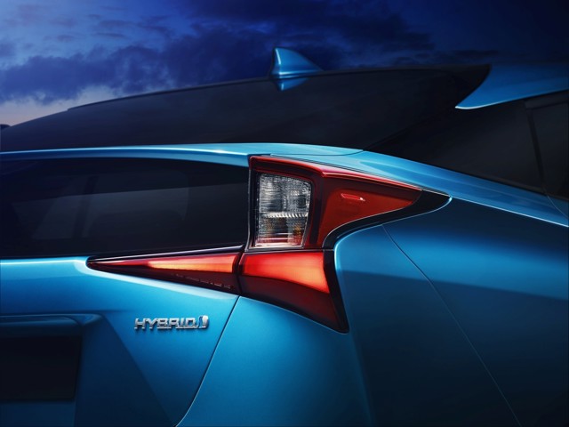 Toyota Prius photo 16