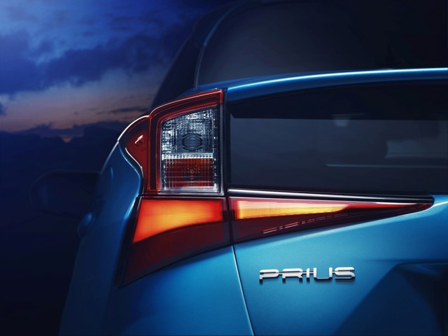 Toyota Prius photo 17