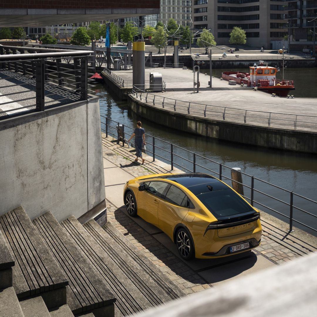 Toyota Prius photo 56