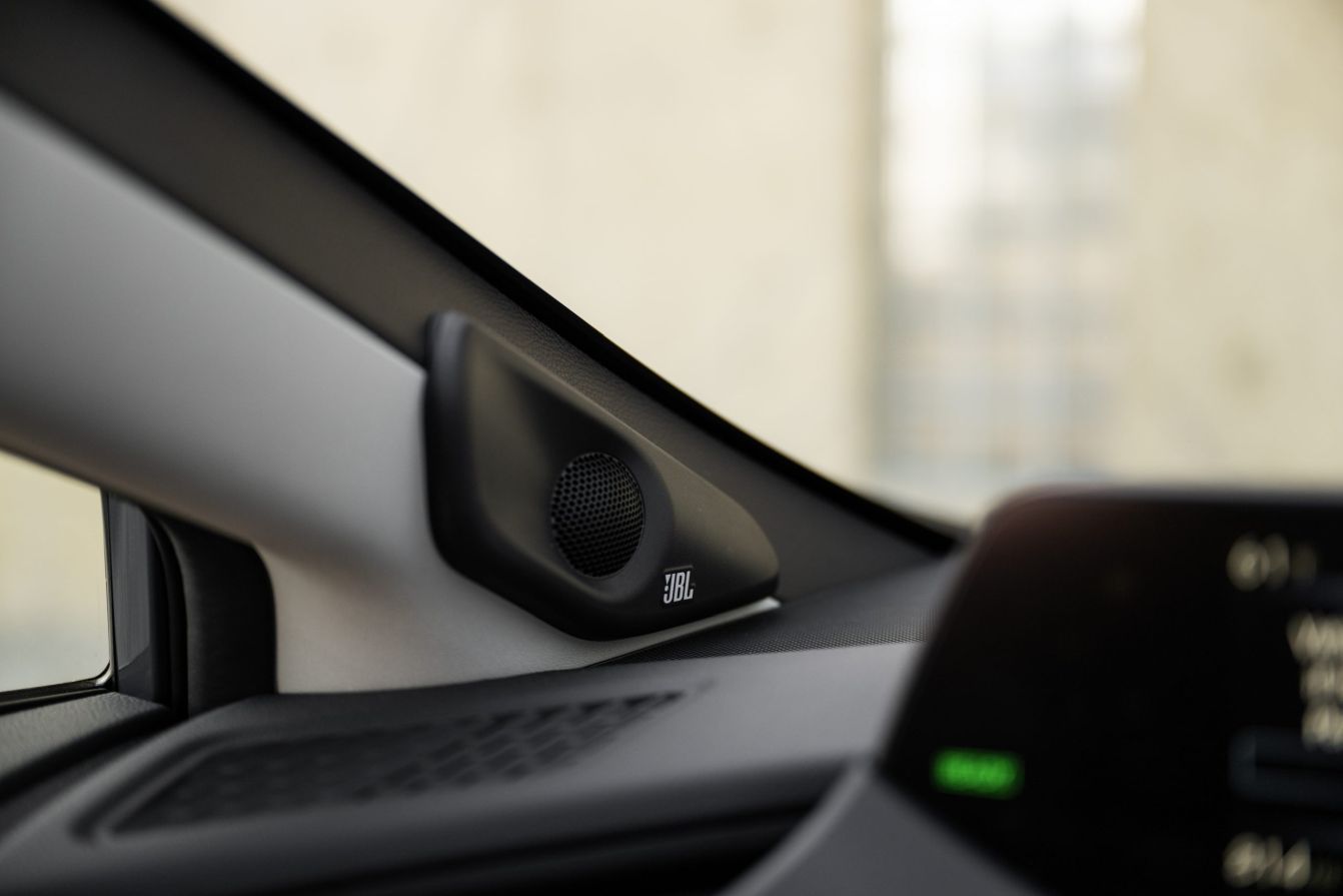 Toyota Prius photo 145