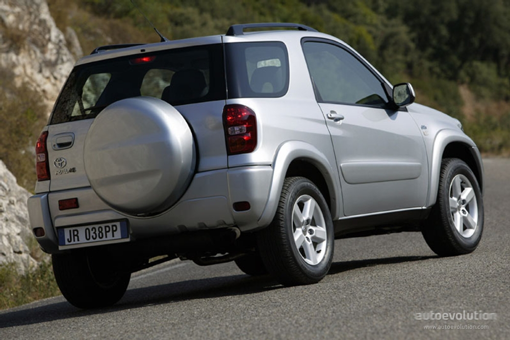 Toyota Rav4 3 Doors photo 3