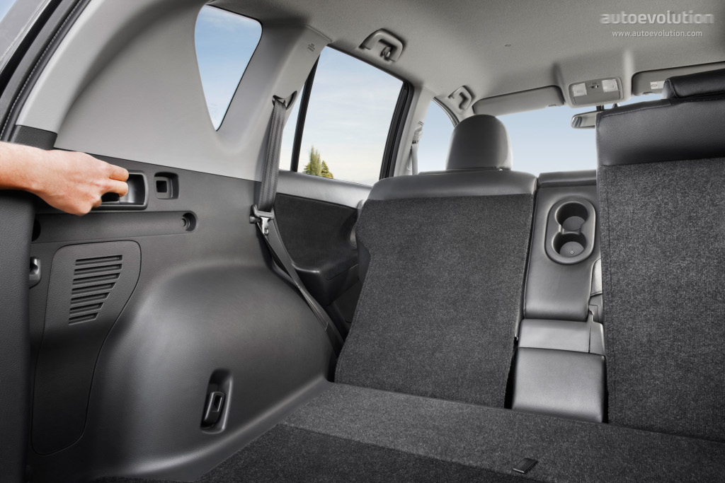 Toyota Rav4 5 Doors photo 37