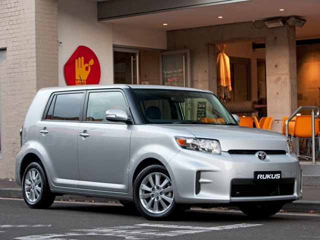 Toyota Rukus Foto 14