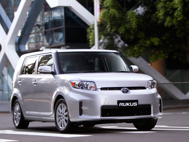 Toyota Rukus Foto 15
