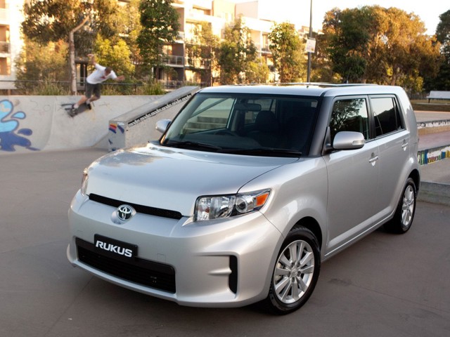 Toyota Rukus Foto 16