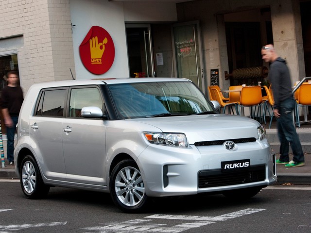 Toyota Rukus Foto 20