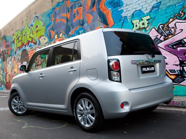 Toyota Rukus Foto 22
