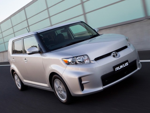 Toyota Rukus Foto 24