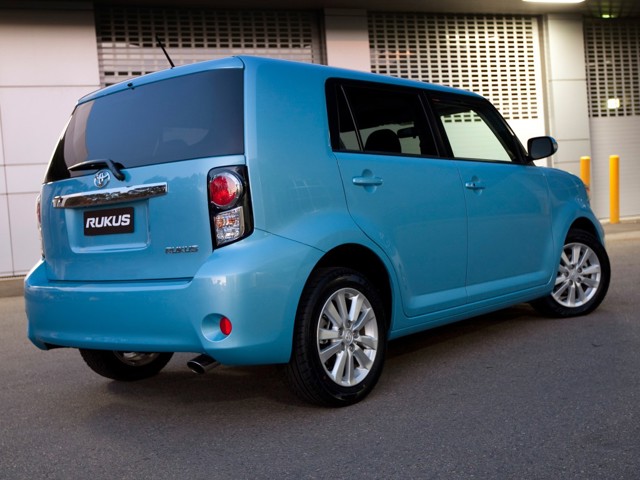 Toyota Rukus Foto 32