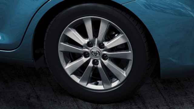 Toyota Rukus Foto 1