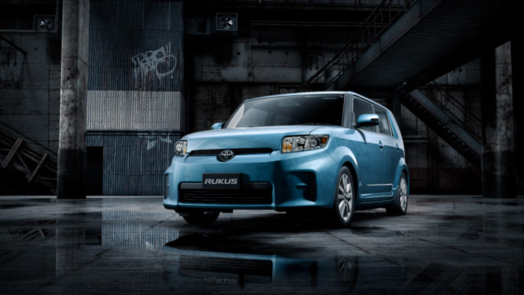 Toyota Rukus photo 6
