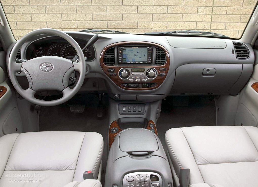 Toyota Sequoia photo 5