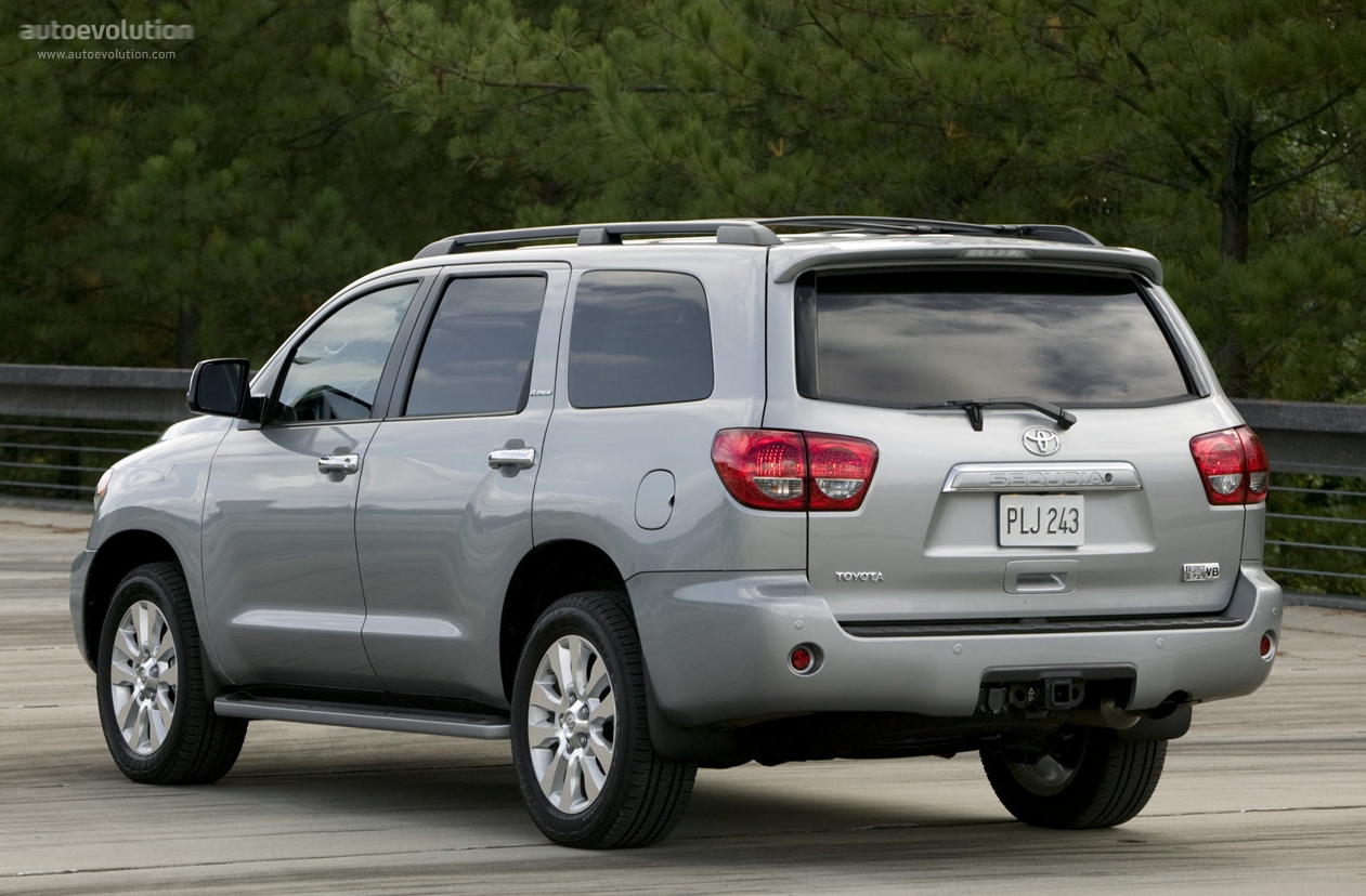 Toyota Sequoia photo 8