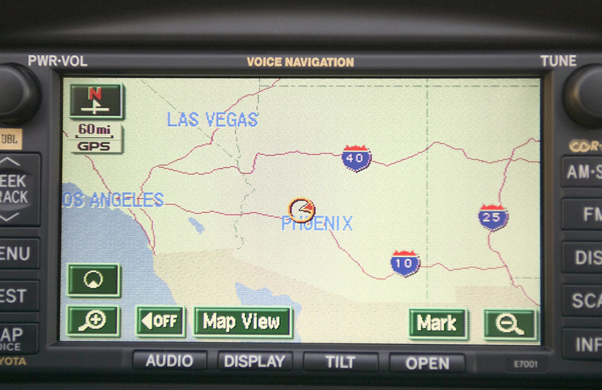 Toyota Sequoia photo 13