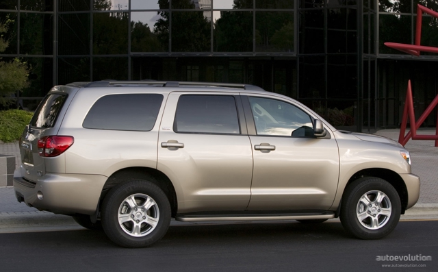 Toyota Sequoia photo 7