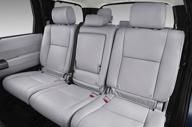 Toyota Sequoia photo 13
