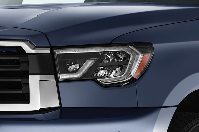 Toyota Sequoia photo 3