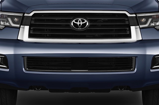Toyota Sequoia photo 7