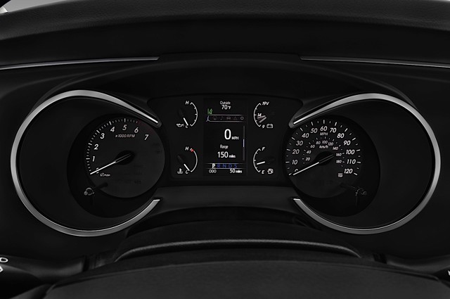 Toyota Sequoia photo 16