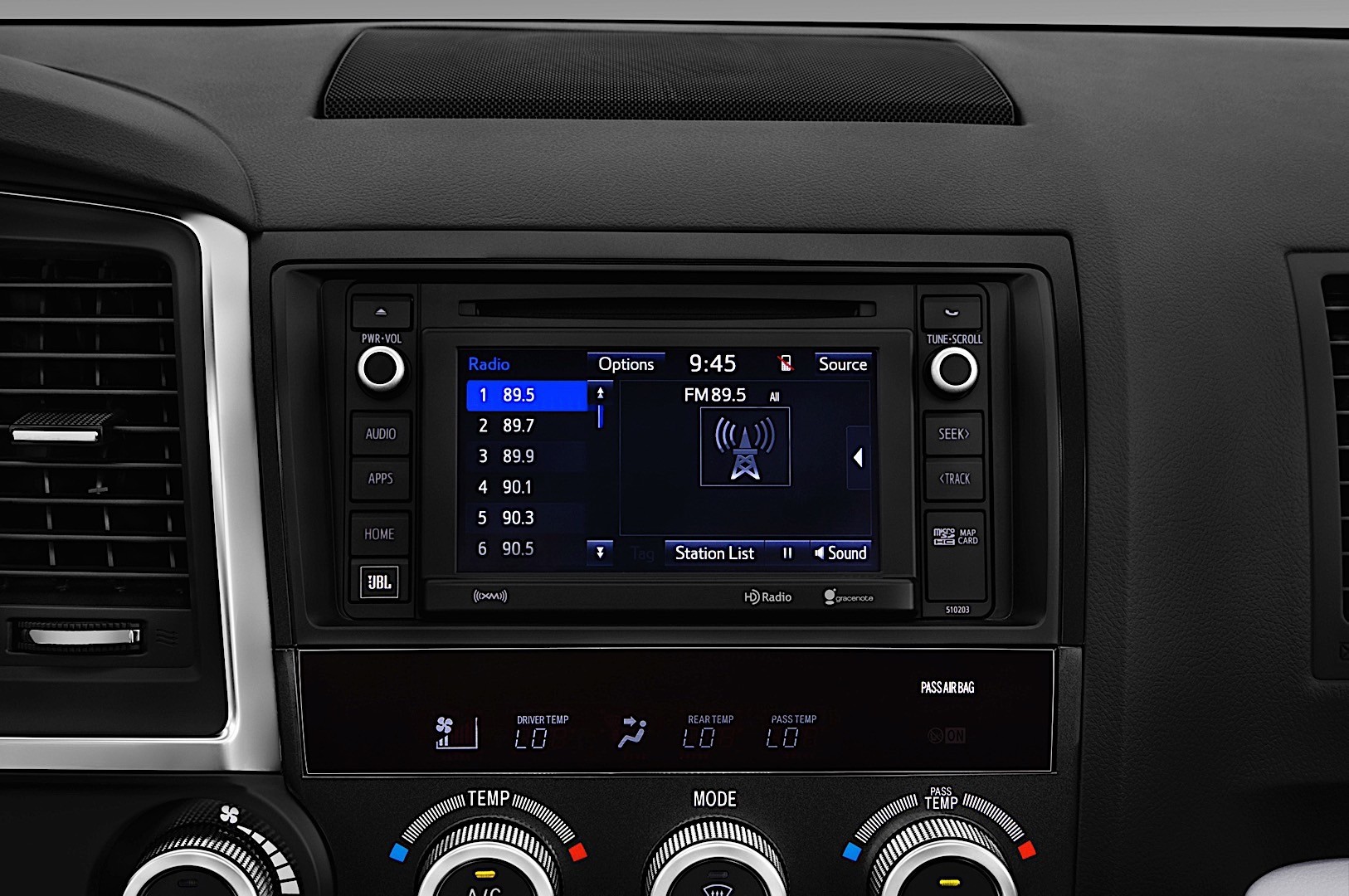 Toyota Sequoia photo 18