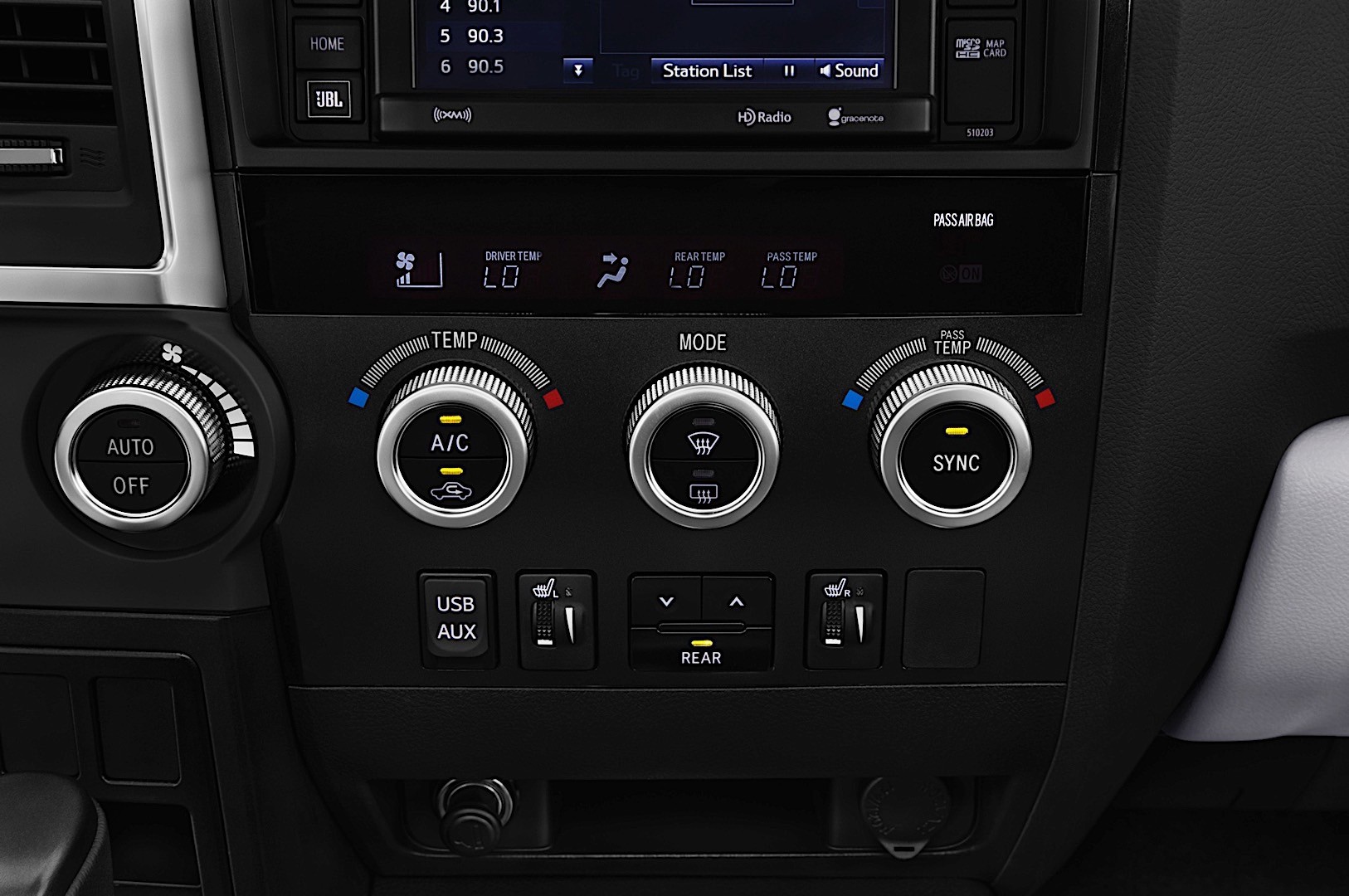 Toyota Sequoia photo 19