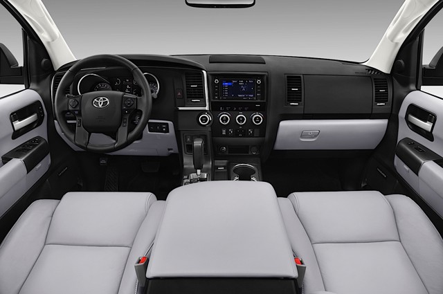 Toyota Sequoia photo 21