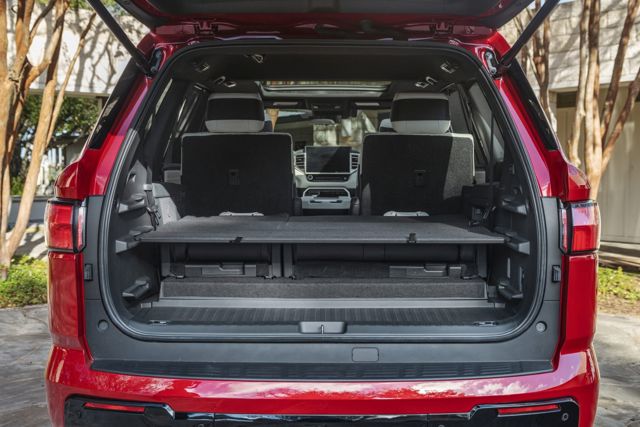 Toyota Sequoia photo 10
