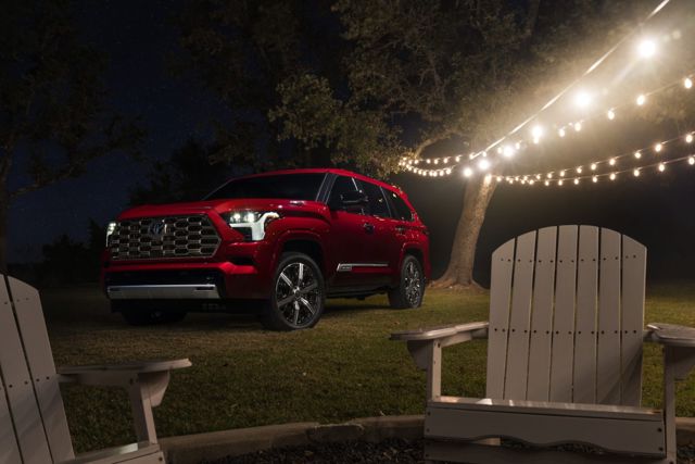 Toyota Sequoia photo 12