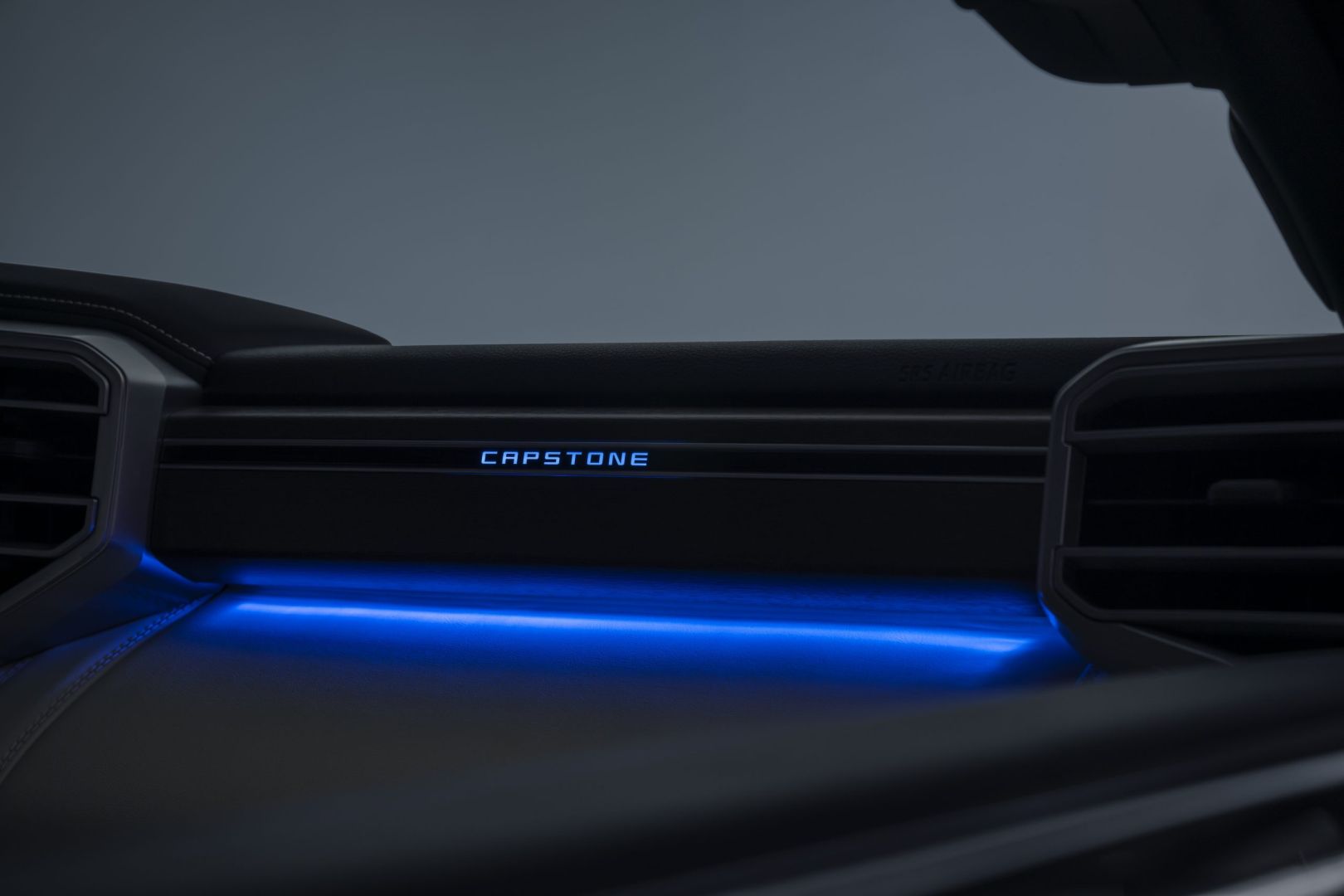 Toyota Sequoia photo 43