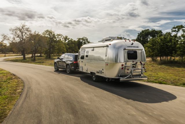 Toyota Sequoia photo 21
