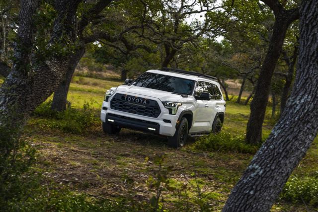 Toyota Sequoia photo 31