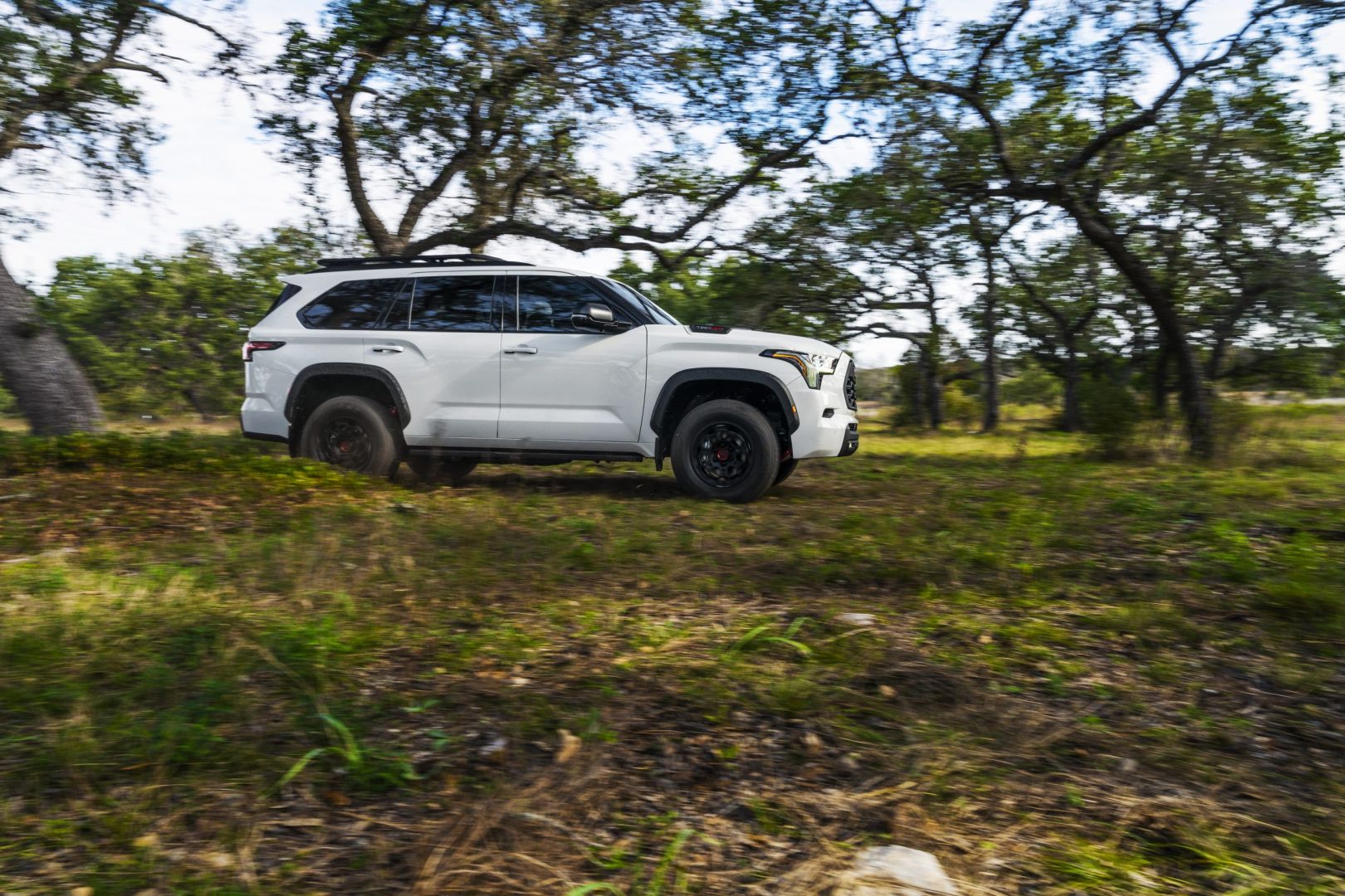 Toyota Sequoia photo 36