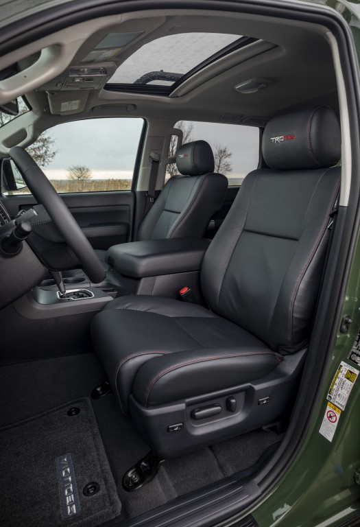 Toyota Sequoia photo 38