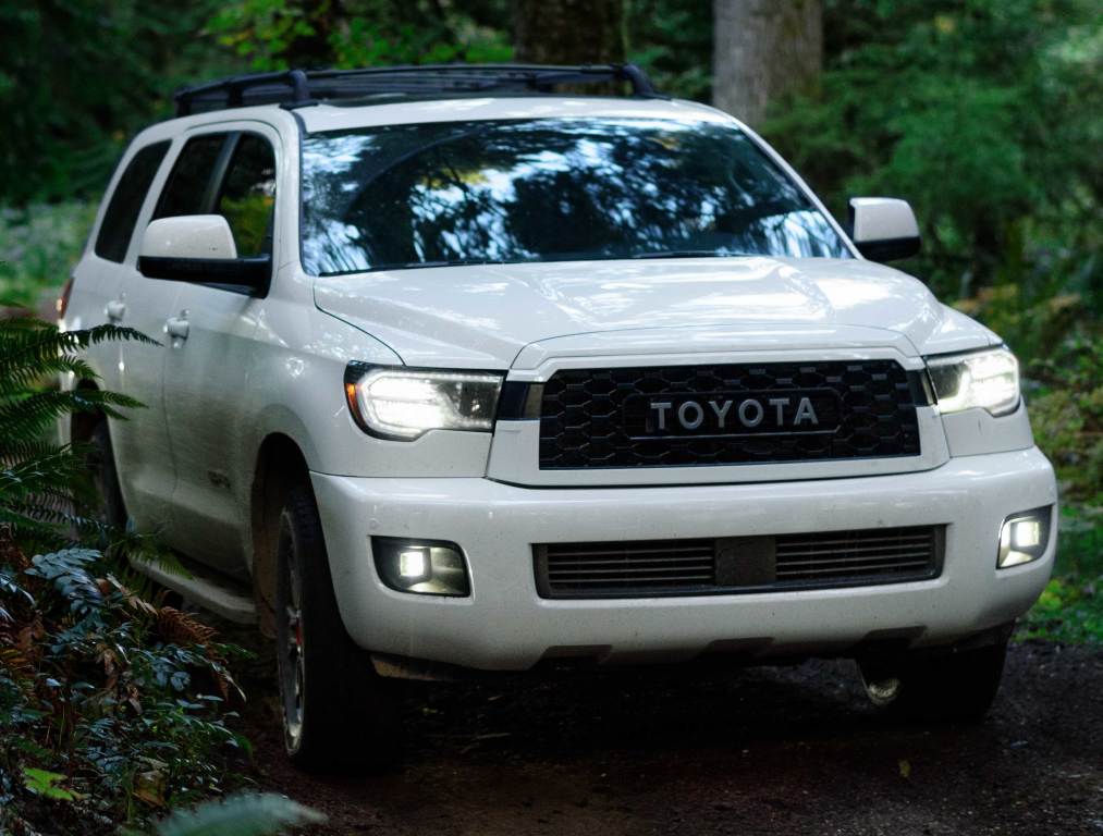 Toyota Sequoia photo 8