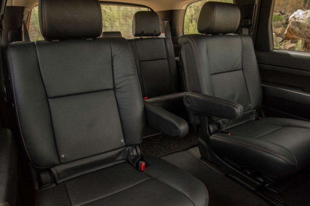 Toyota Sequoia photo 28