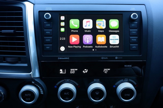 Toyota Sequoia photo 29