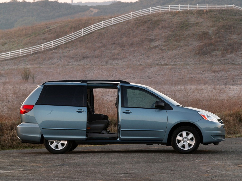 Toyota Sienna photo 9