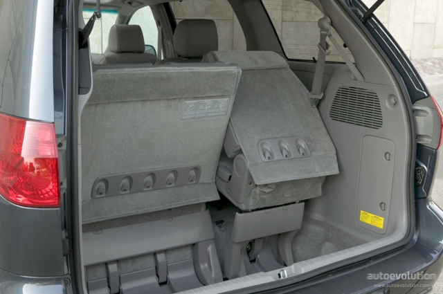 Toyota Sienna Foto 40
