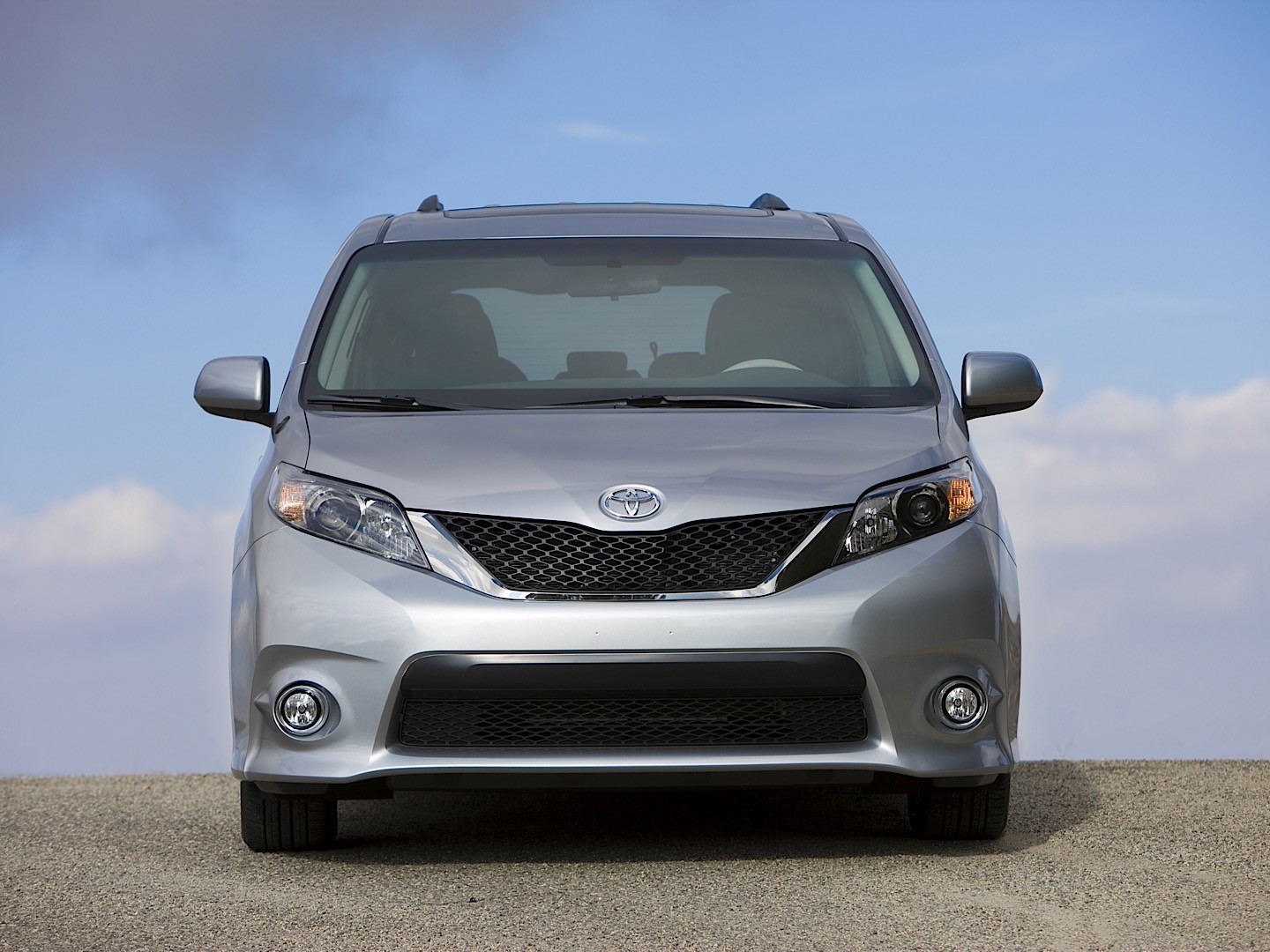 Toyota Sienna photo 21