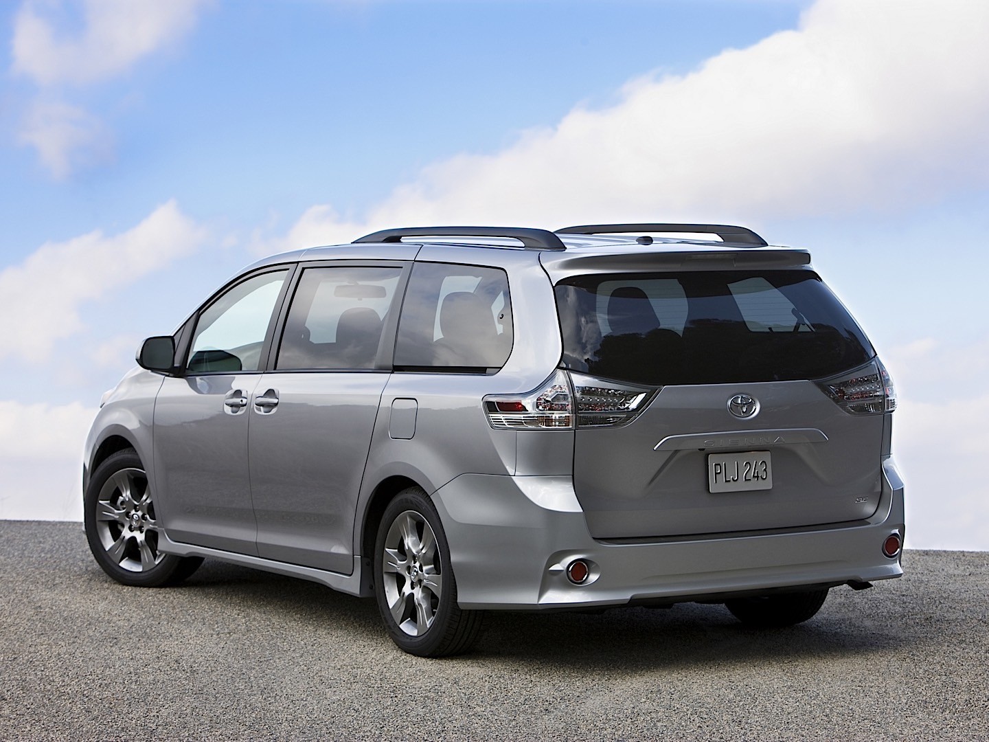 Toyota Sienna photo 34