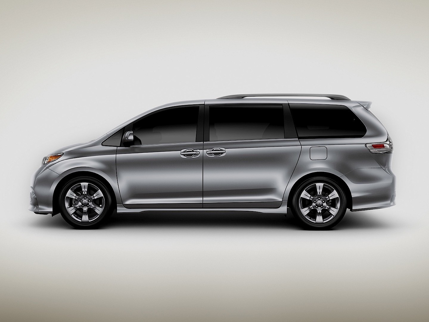 Toyota Sienna photo 39