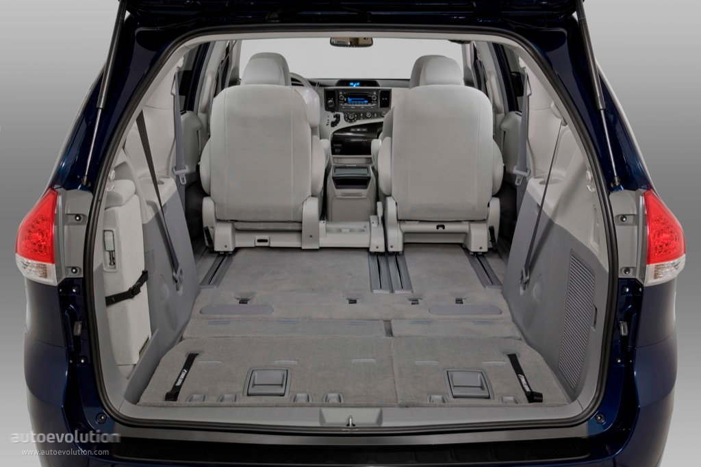 Toyota Sienna photo 60