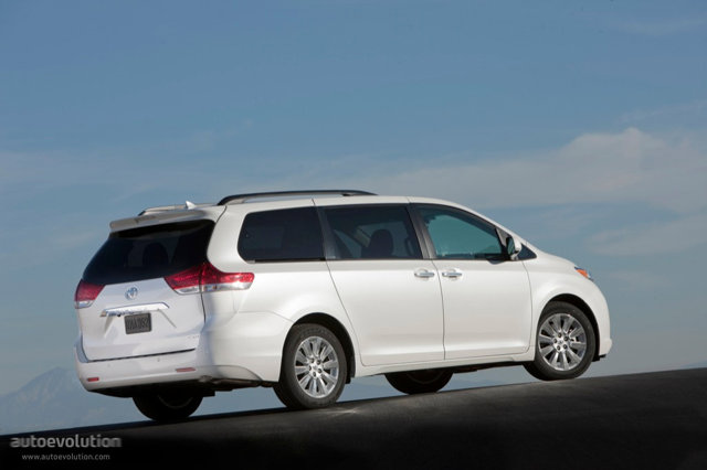 Toyota Sienna Foto 4