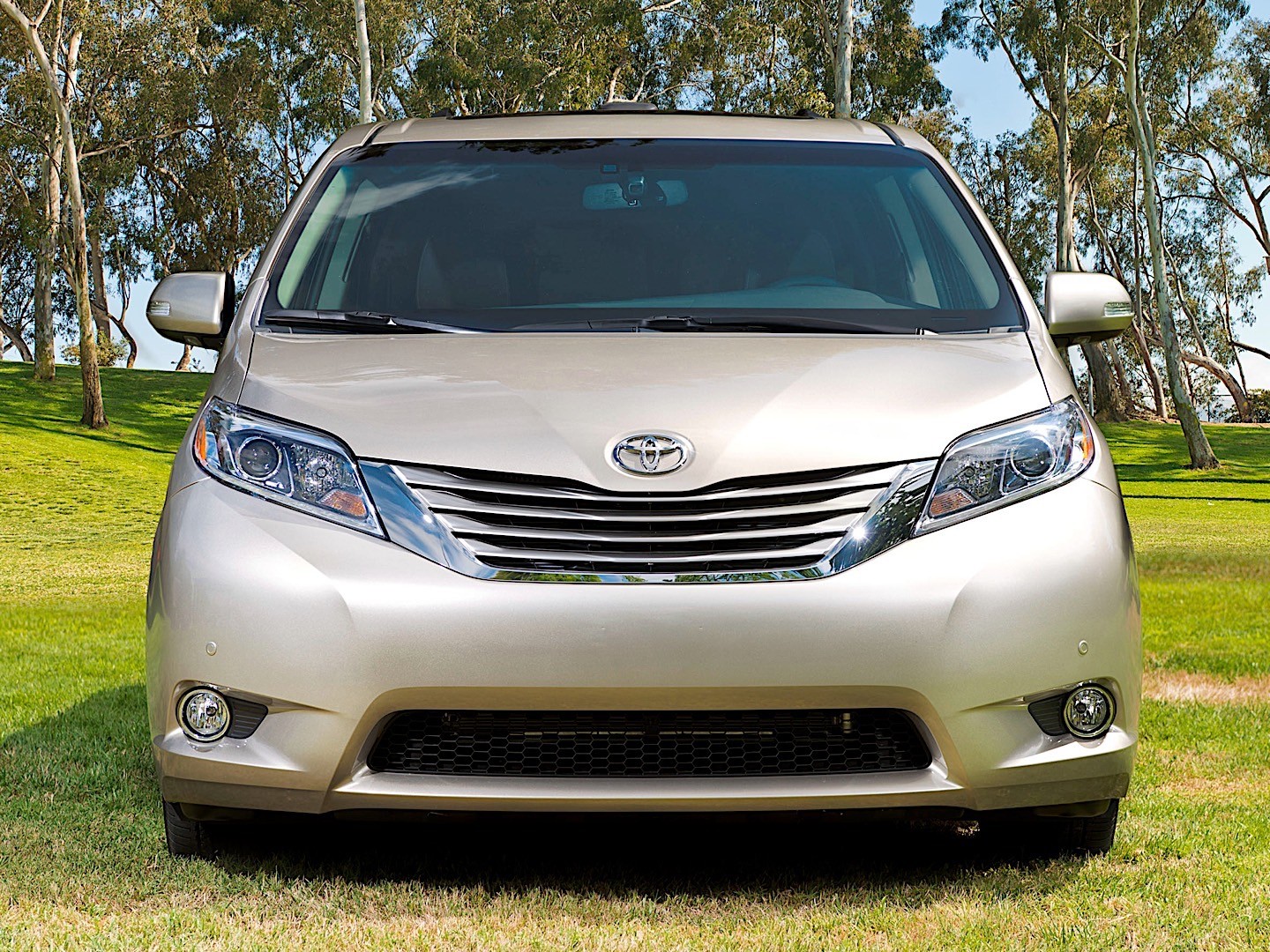 Toyota Sienna photo 10