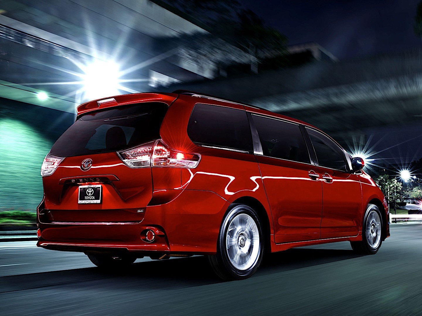 Toyota Sienna photo 12
